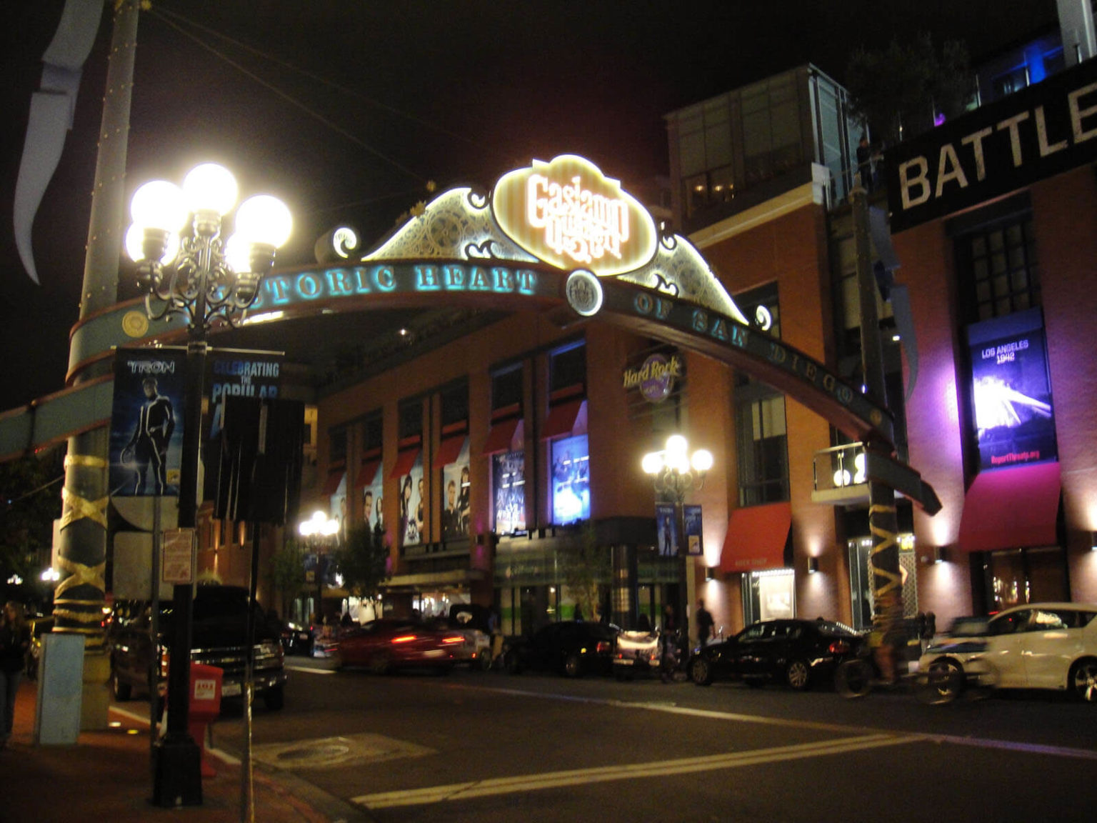Comic Con 2010   The Gaslamp District At Night 4875053212 1536x1152 
