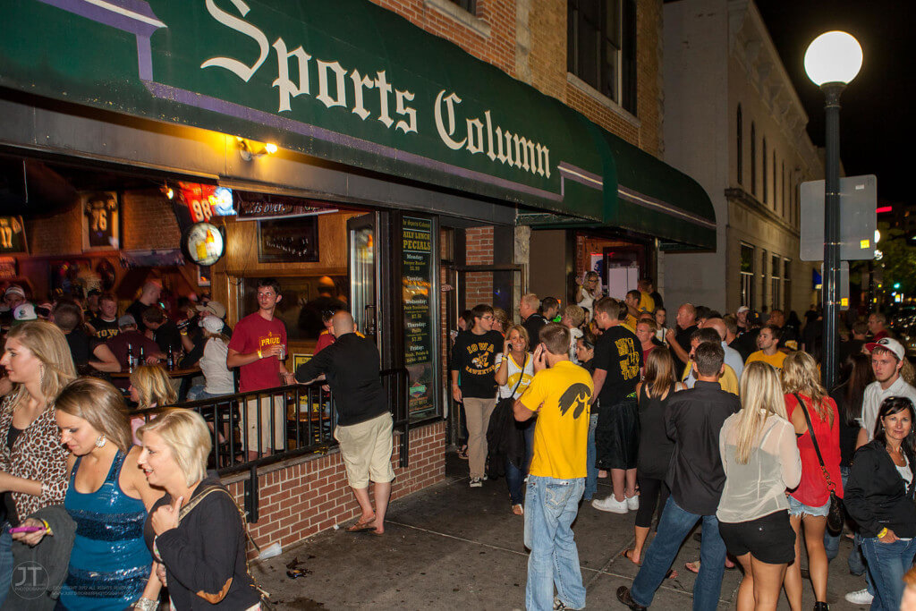 10 Destinations on the Ultimate Iowa City 21st Birthday Bar Crawl ⋆
