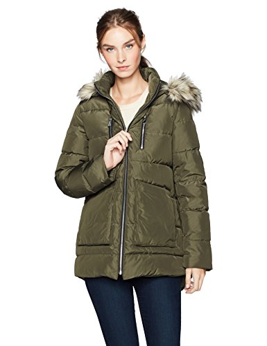 Top 10 Women’s Jackets to Keep You Hot This Winter ⋆ College Magazine