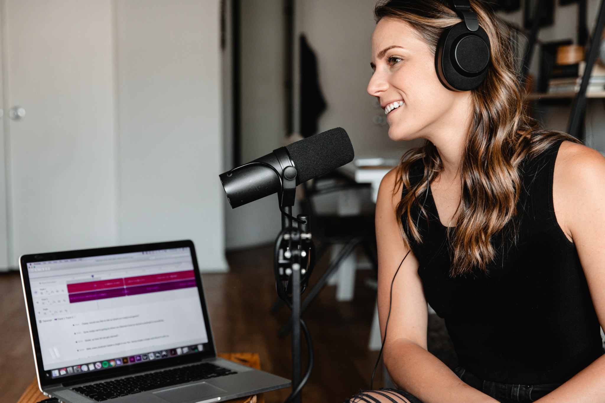 Top 5 Podcasts for Women in Their 20s